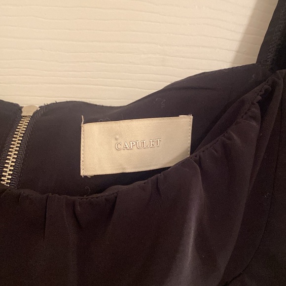 Capulet Florence Black Ruched Cropped Blouse - Picture 7 of 7